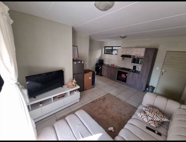 1 BEDROOM APARTMENT FOR SALE IN BENONI AH